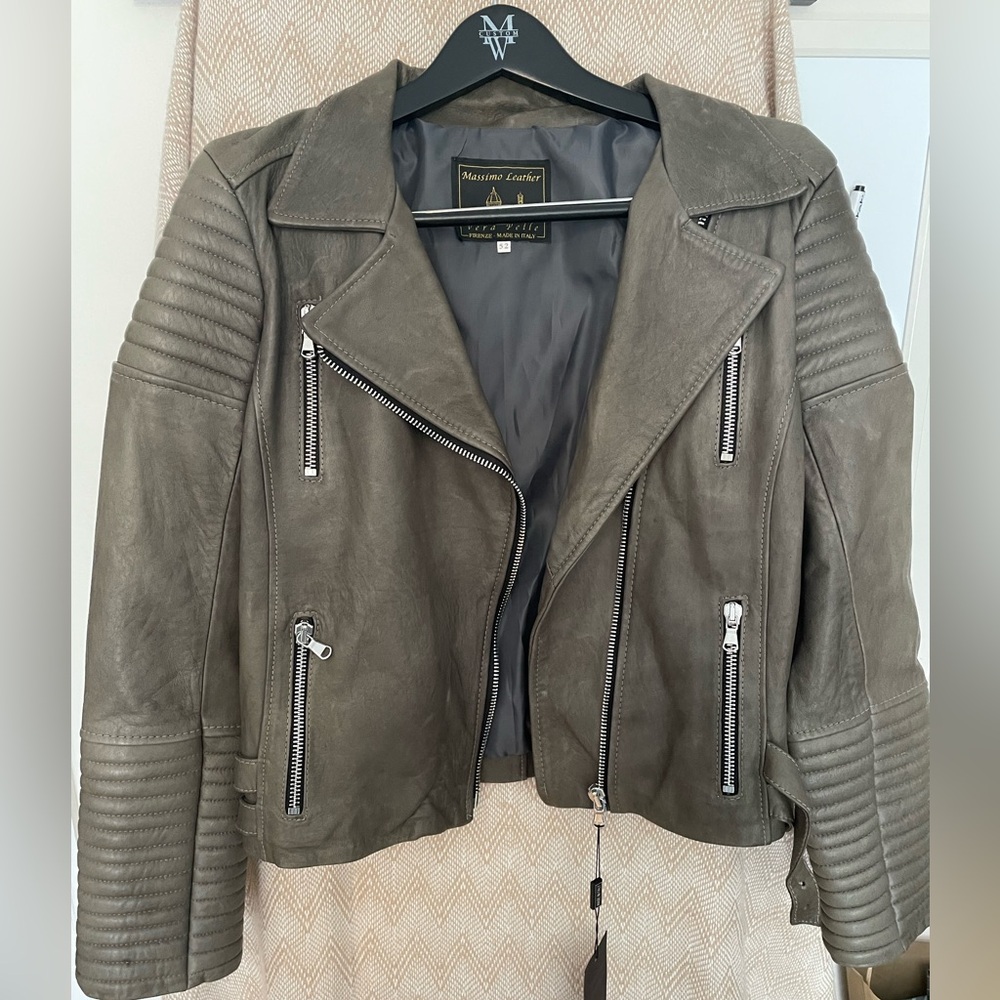 NWT MASSIMO Italian leather jacket.